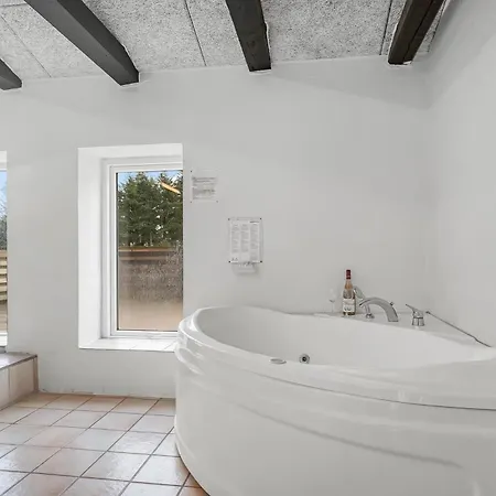 Holiday home Large Pool House With Activity Located In Peaceful Surroundings, Frostrup