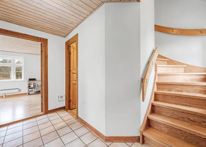 Large Pool House With Activity Located In Peaceful Surroundings * Frostrup